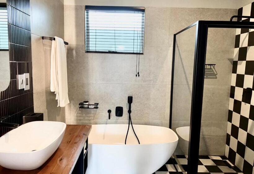 Beach Wood Boutique Hotel & Resort