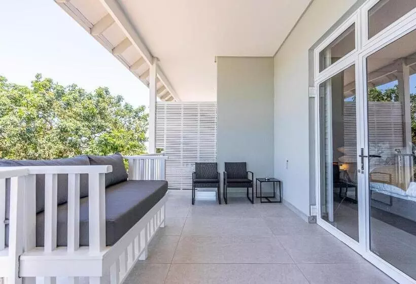 Beach Wood Boutique Hotel & Resort