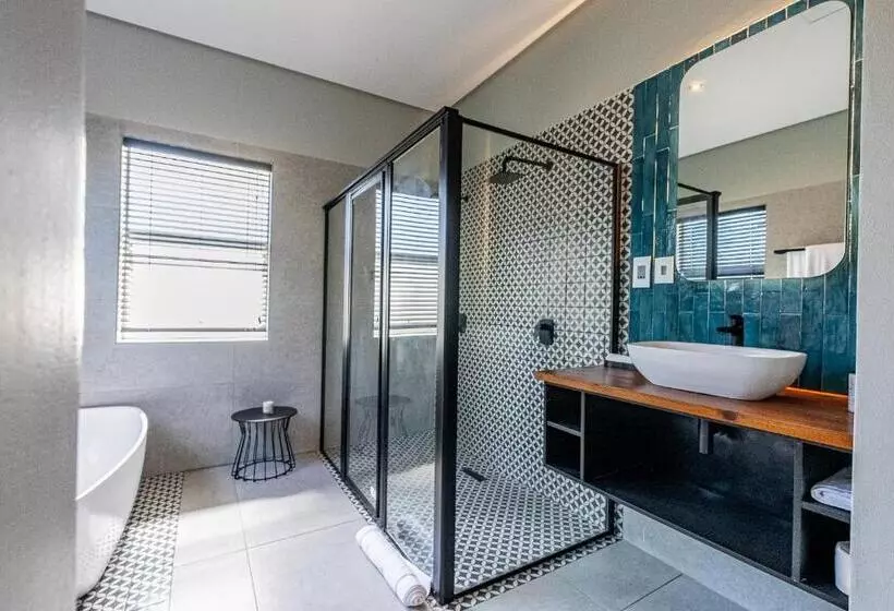 Beach Wood Boutique Hotel & Resort