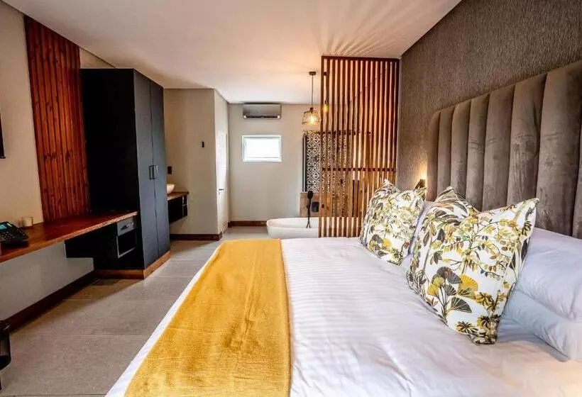 Beach Wood Boutique Hotel & Resort