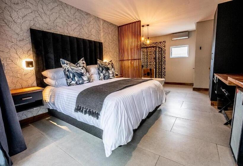 Beach Wood Boutique Hotel & Resort