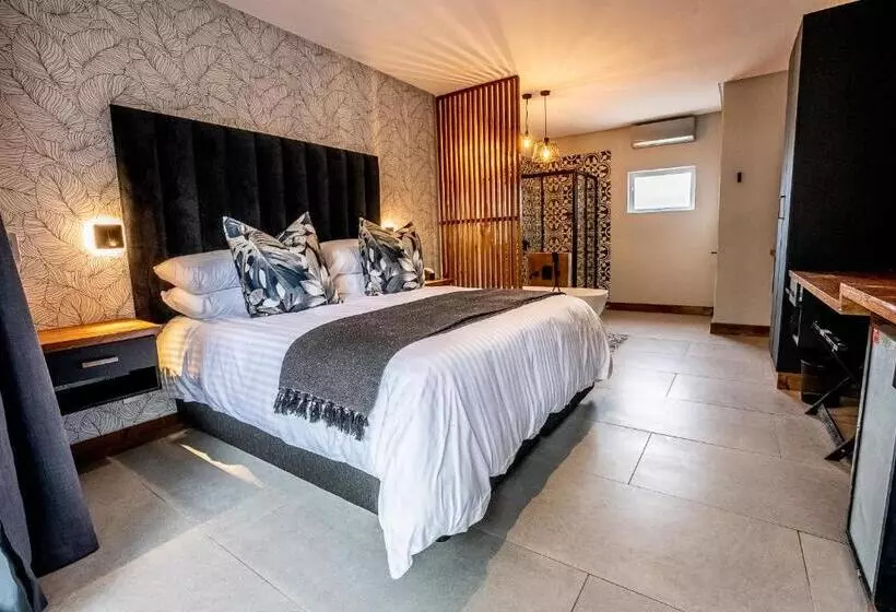 Beach Wood Boutique Hotel & Resort