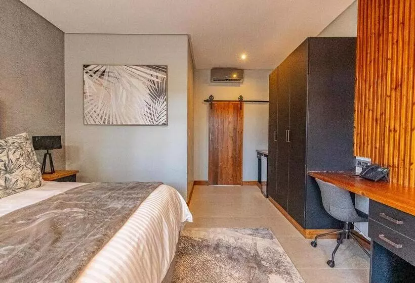 Beach Wood Boutique Hotel & Resort