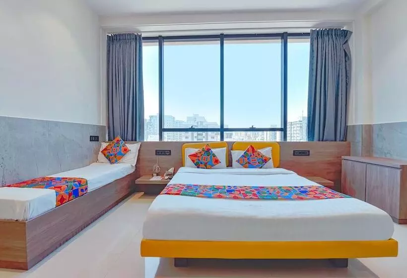 ホテル Gold Palace Inn