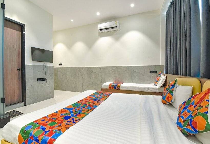 Отель Gold Palace Inn