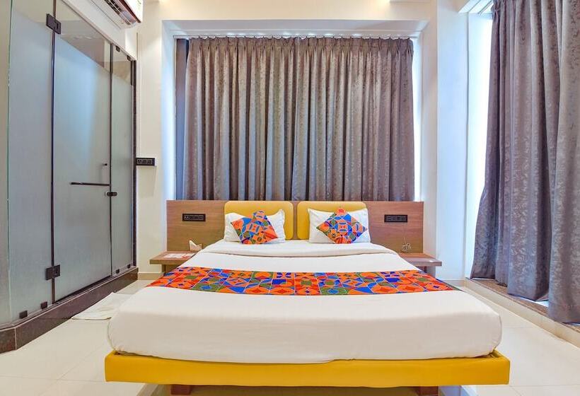 Отель Gold Palace Inn