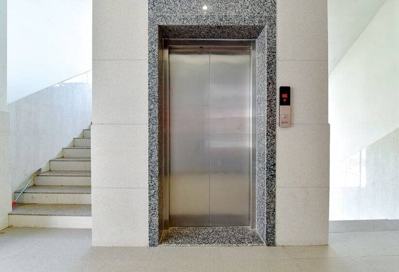 Отель Gold Palace Inn