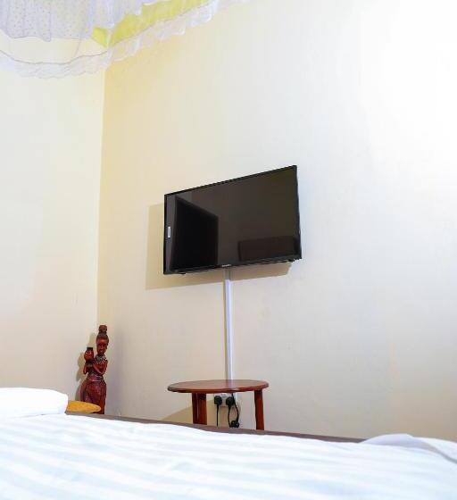 Hotel Crown Inn Bulindo