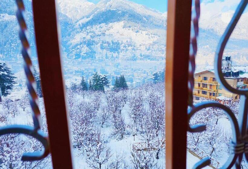 Отель Marina Heights