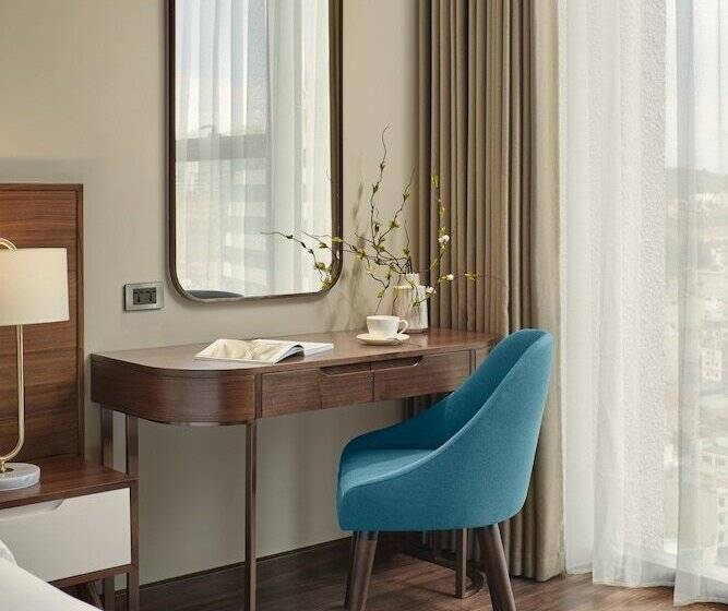 هتل The Watson Premium Halong