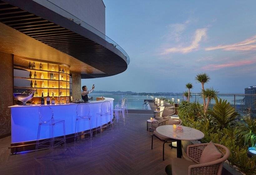 هتل The Watson Premium Halong