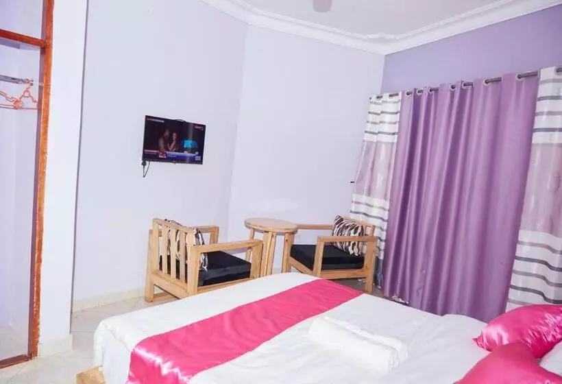 هتل Westway Luxury Suites