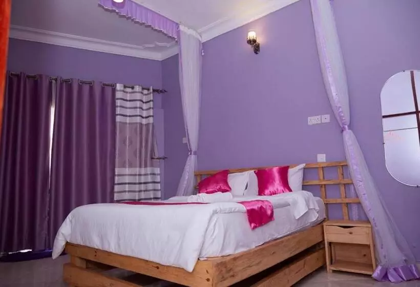 هتل Westway Luxury Suites