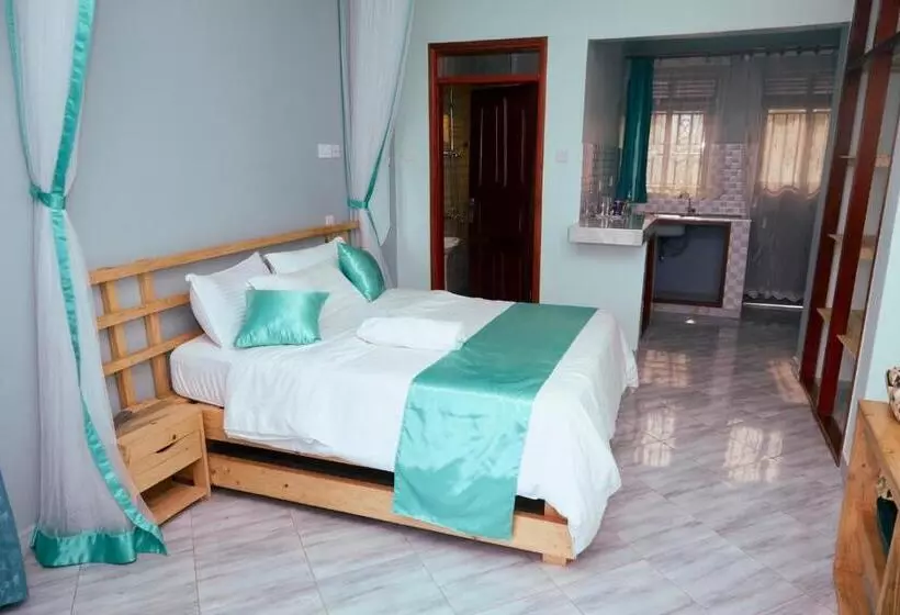 هتل Westway Luxury Suites