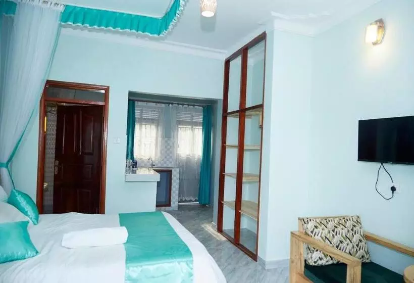 هتل Westway Luxury Suites