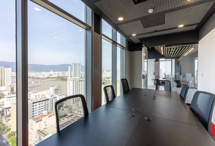 Wink Icon Hotel Danang Riverside   Luxury Suites   24hrs Stay & Rooftop Pool Bar