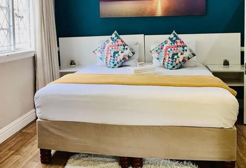 ペンション Hidden Villas Self Catering Guesthouse