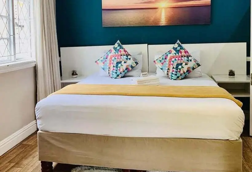 ペンション Hidden Villas Self Catering Guesthouse
