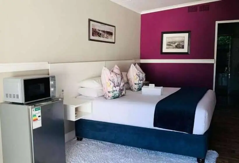 ペンション Hidden Villas Self Catering Guesthouse