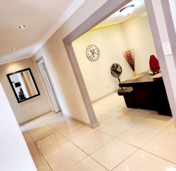 膳宿费 Makwatambani Guest Manor