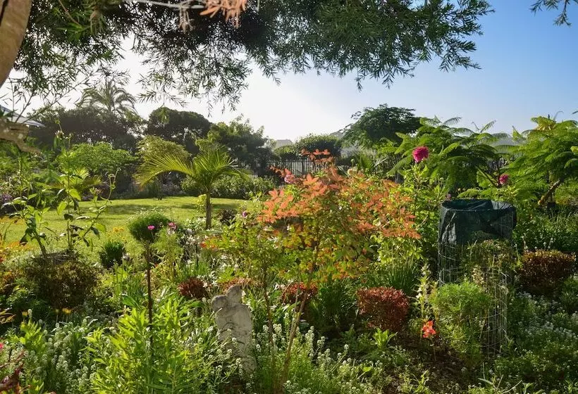 Majatalo Serenity Ocean Lodge