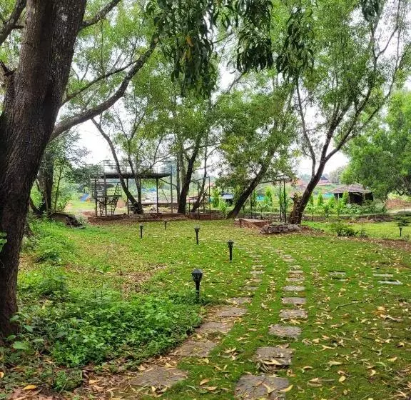 The Dandelion   Colonels Jungle Resort