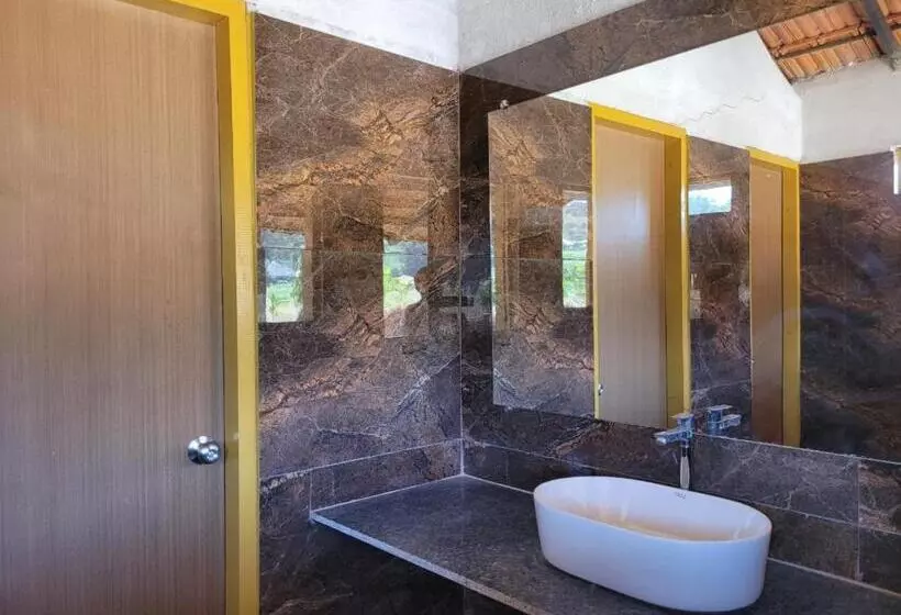 The Dandelion   Colonels Jungle Resort