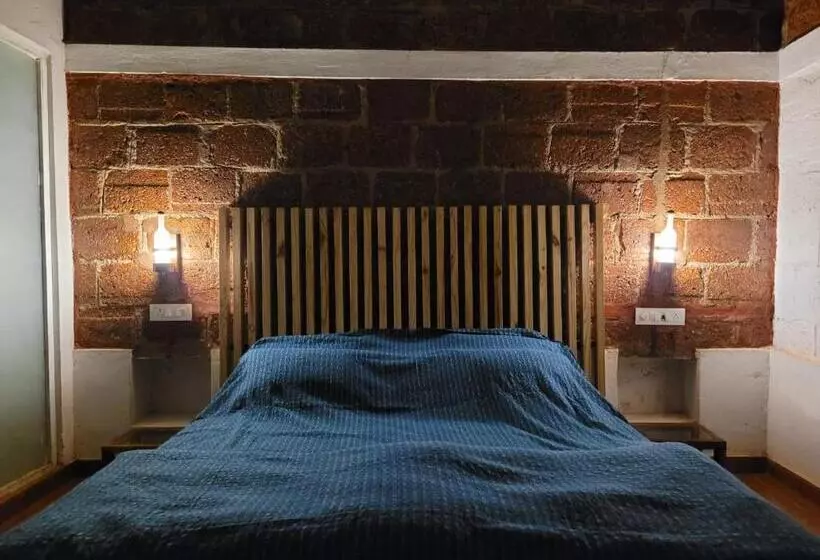 The Dandelion   Colonels Jungle Resort