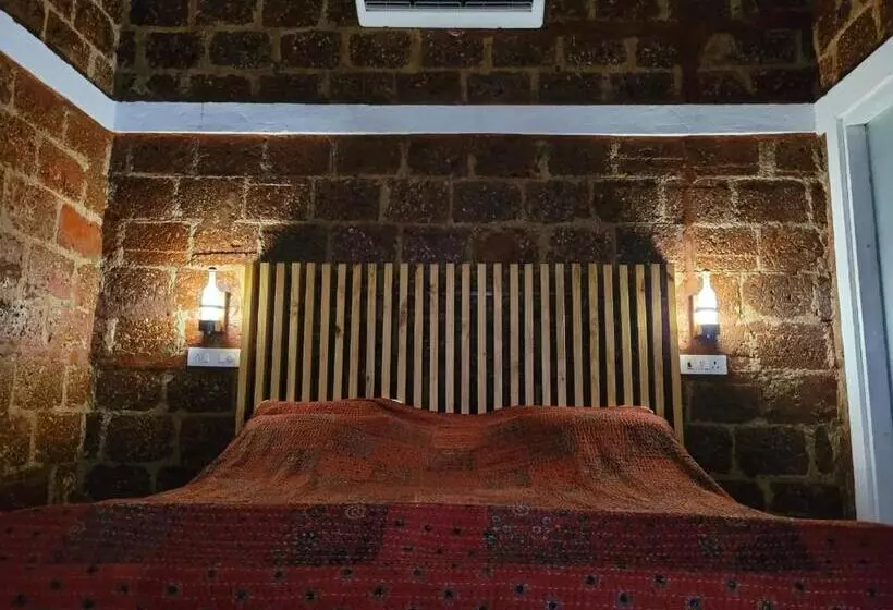 The Dandelion   Colonels Jungle Resort