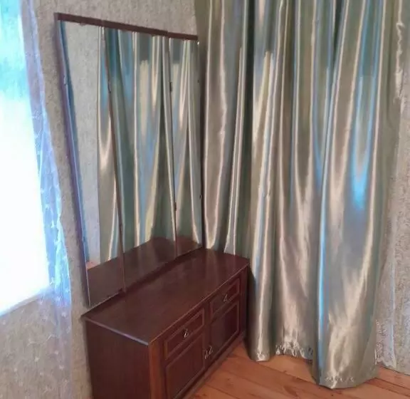 ユースホステル Dusheti Baga