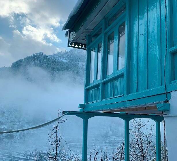 Albergue The Nook 1968 Sainj