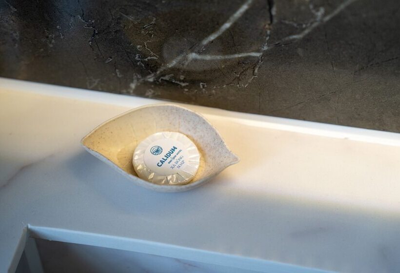 هتل Calidum Phu Quoc