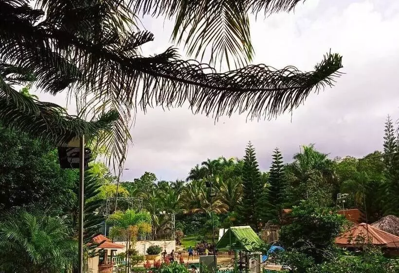 هتل Serapius Green
