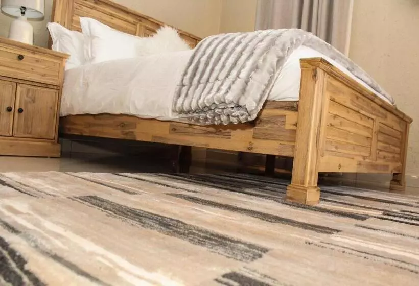 ホテル The Bridge Boutique Lodge