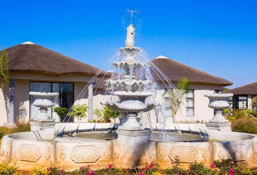 ホテル The Bridge Boutique Lodge