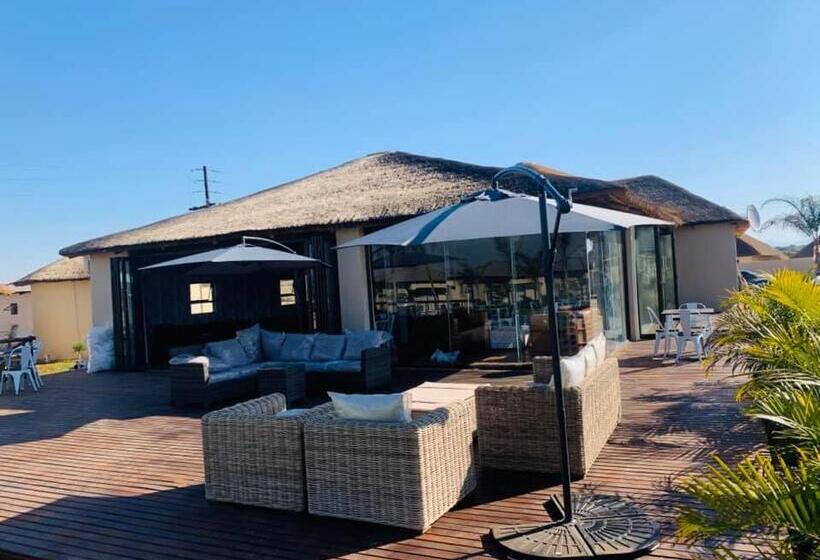 Отель The Bridge Boutique Lodge