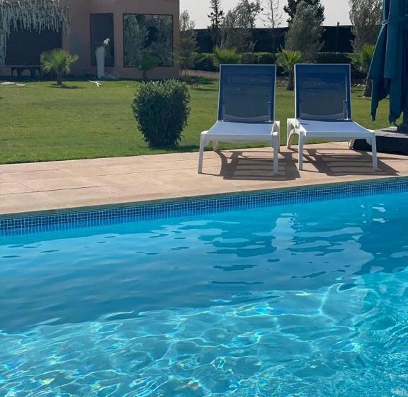 膳宿费 Jnane Nina