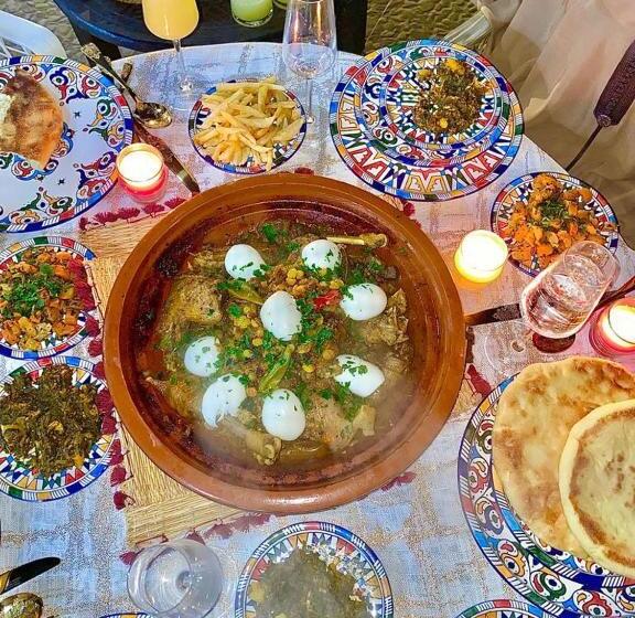 膳宿费 Jnane Nina