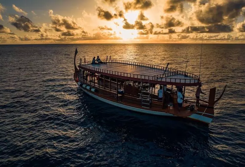 استراحتگاه Nooe Maldives Kunaavashi