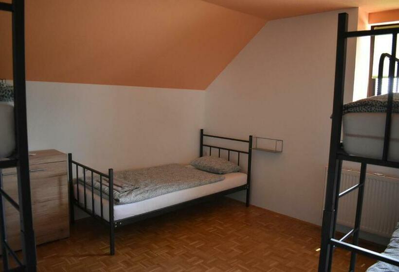 Hostel Kmetija Frangež