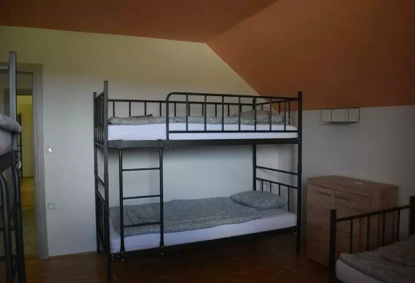 Hostel Kmetija Frangež