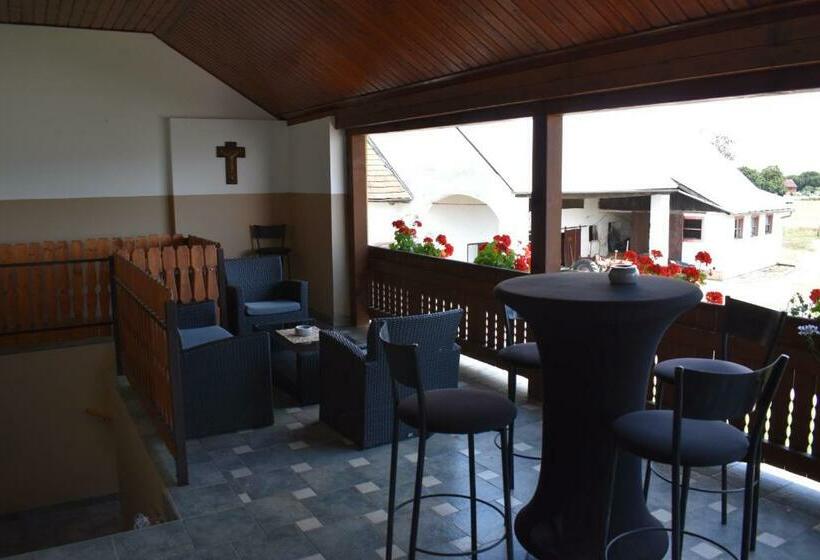 Hostel Kmetija Frangež