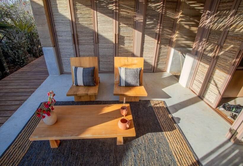 ホテル El Perdido Desert Dream