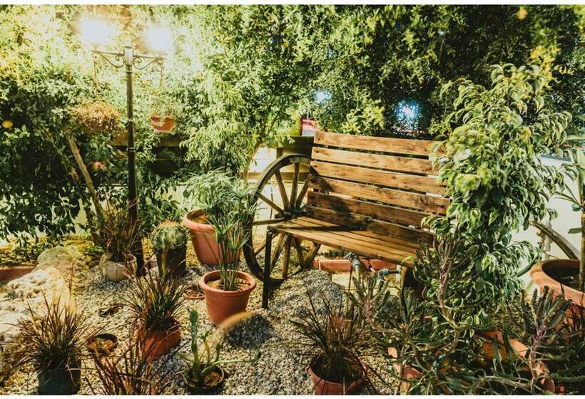 בית מלון כפרי Sunside Inn