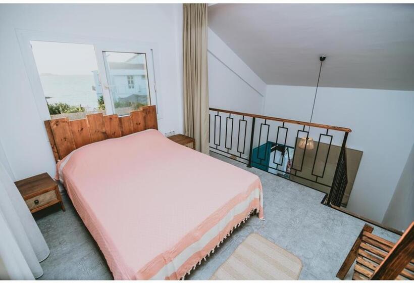 בית מלון כפרי Sunside Inn