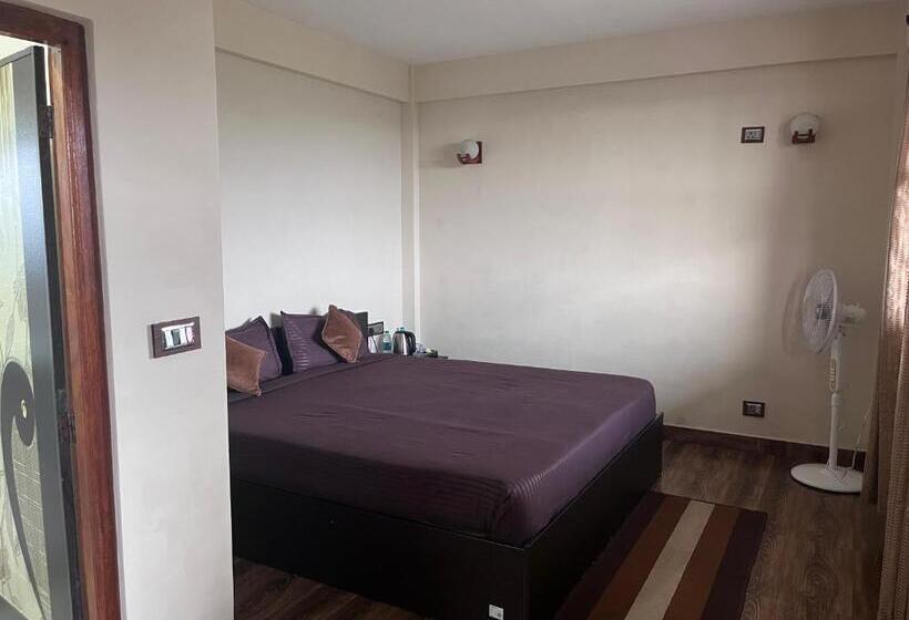 مُتل Joyous Rooms