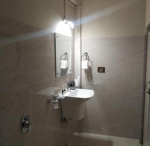 مُتل Joyous Rooms