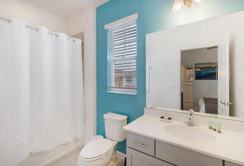 Villatel At Solterra Resort