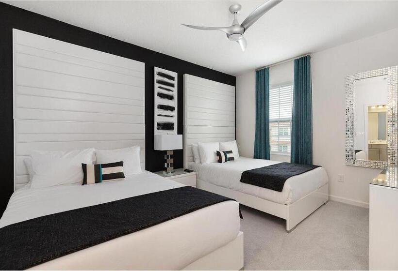 Villatel At Solterra Resort