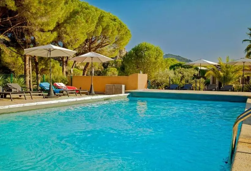 Отель Auberge Val Moureze Hôtel & Spa